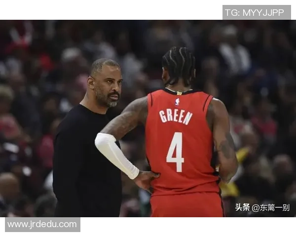 2017年火箭与勇士激战回顾精彩瞬间与关键时刻全解析 2017年火箭与勇士激战回顾精彩瞬间与关键时刻全解析