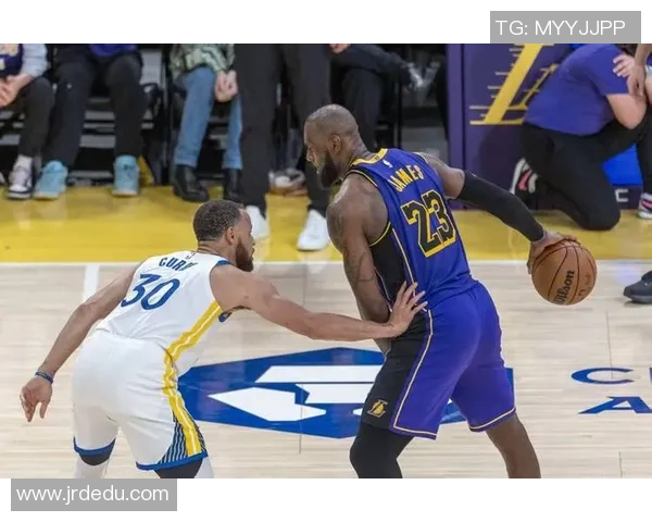 太阳与勇士季前赛精彩直播视频回顾和分析尽在这里