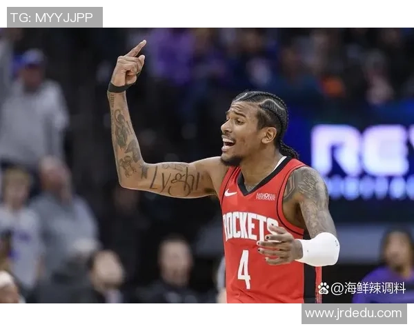 火箭队与马刺队激战正酣23日赛场精彩对决引人瞩目 火箭队与马刺队激战正酣23日赛场精彩对决引人瞩目